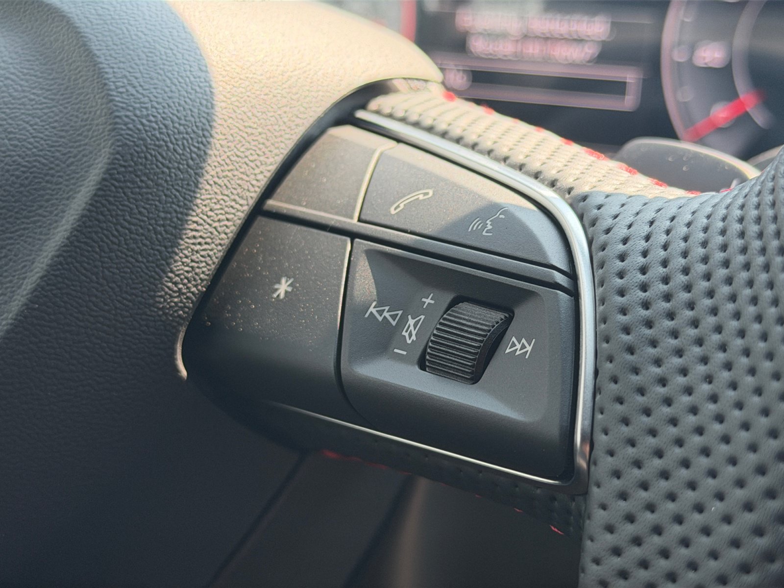 New 2026 Audi Q8 Prestige AWD/4WD image 22
