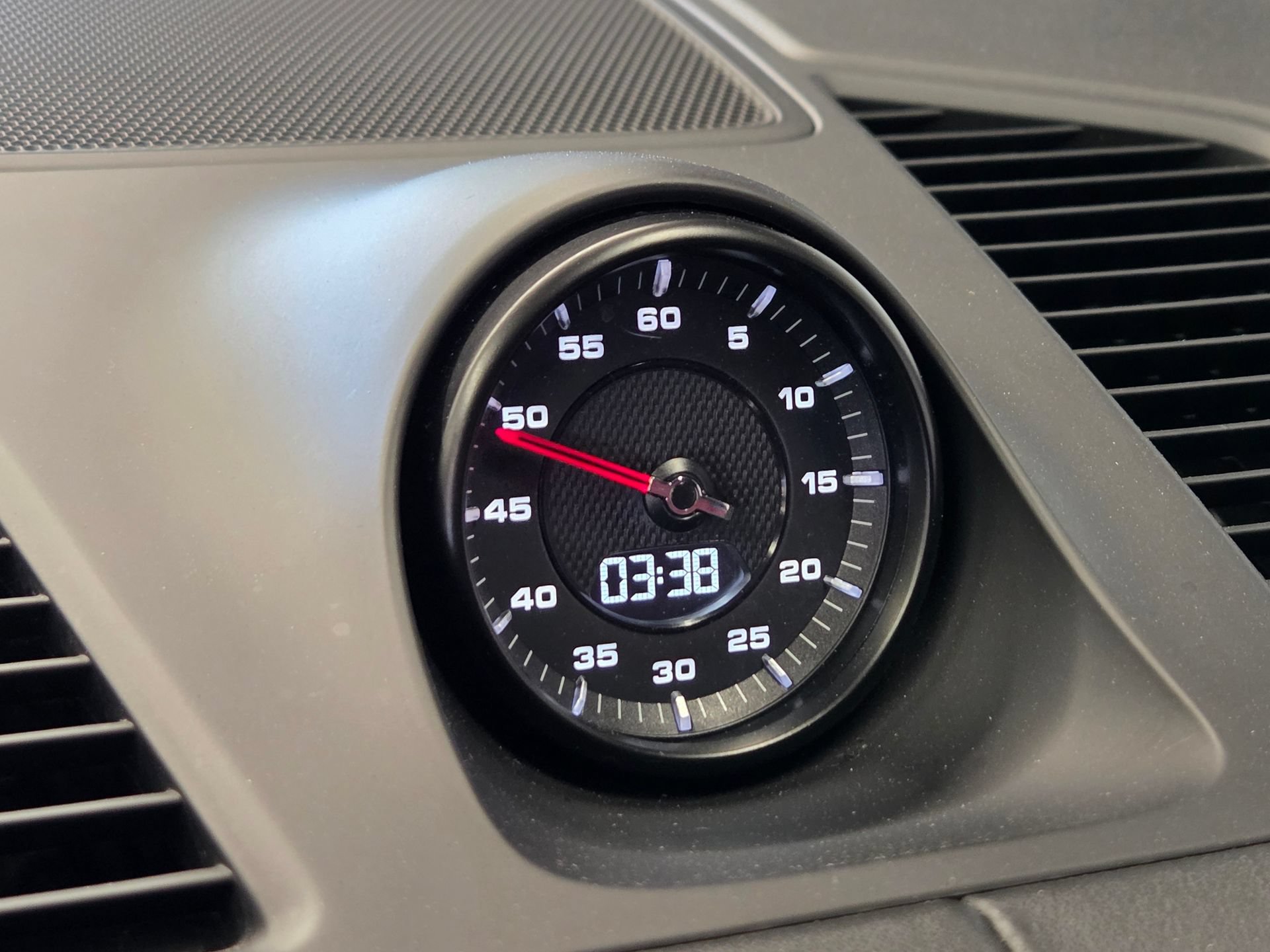 Certified 2023 Porsche Cayenne Turbo AWD/4WD image 20