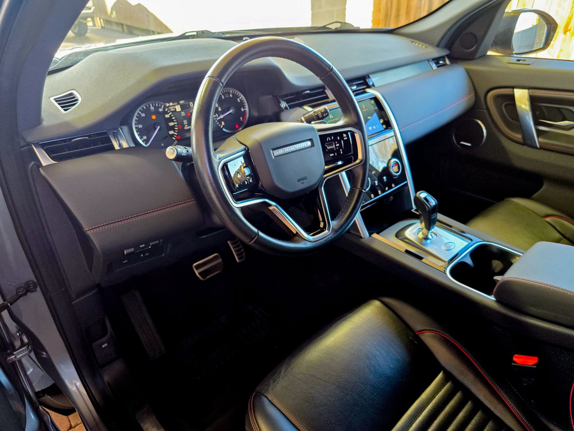 Used 2023 Land Rover Discovery Sport S R-Dynamic image 7