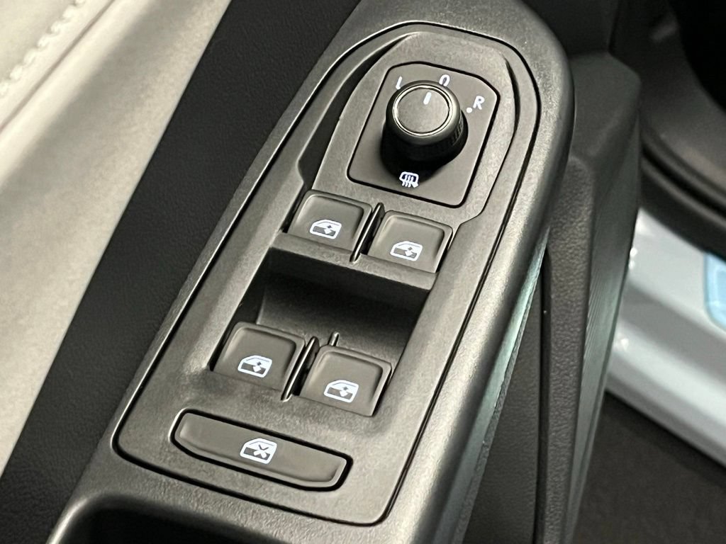 New 2026 Volkswagen Taos SE AWD/4WD image 19