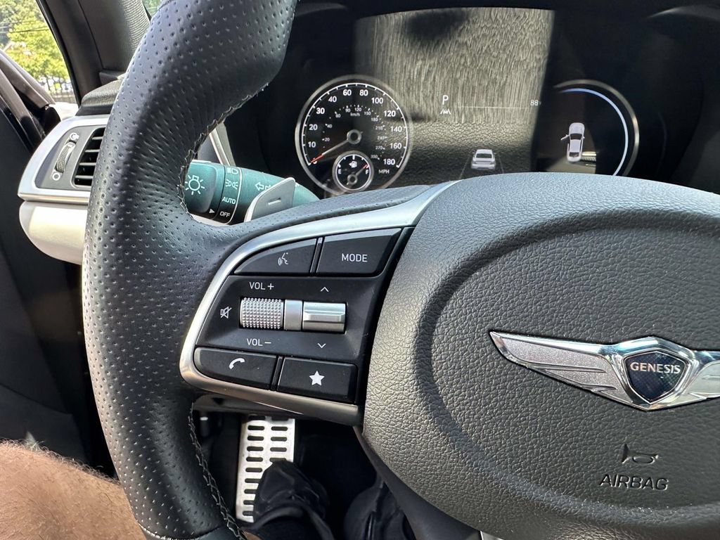 Used 2023 Genesis G70 2.0T w/ Sport Prestige Package AWD/4WD image 31