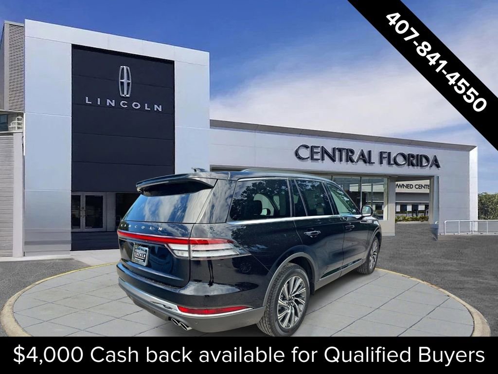 New 2026 Lincoln Aviator AWD image 3