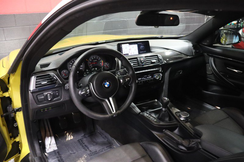 Used 2019 BMW M4 Coupe w/ Executive Package RWD image 35