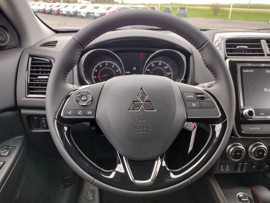 New 2026 Mitsubishi Outlander Sport LE AWD/4WD image 5