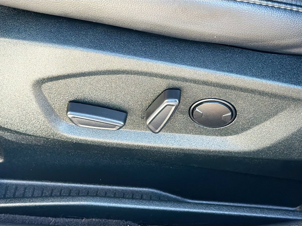 Used 2022 Ford Edge SEL AWD/4WD image 23