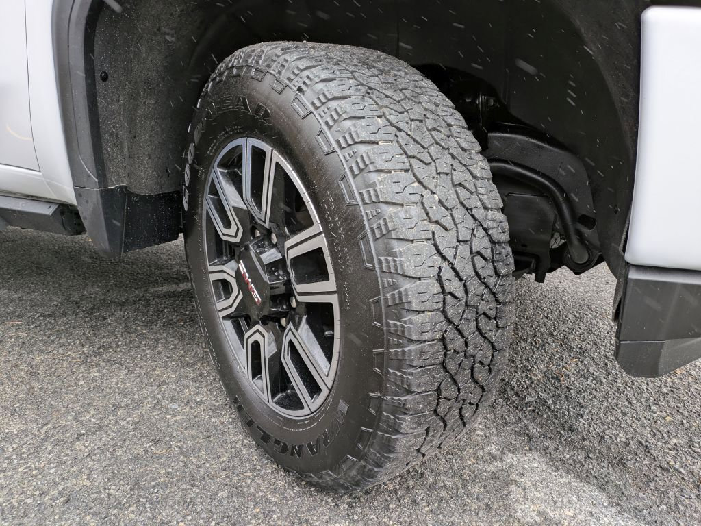 Certified 2023 GMC Sierra 2500 AT4 w/ AT4 Preferred Package image 35