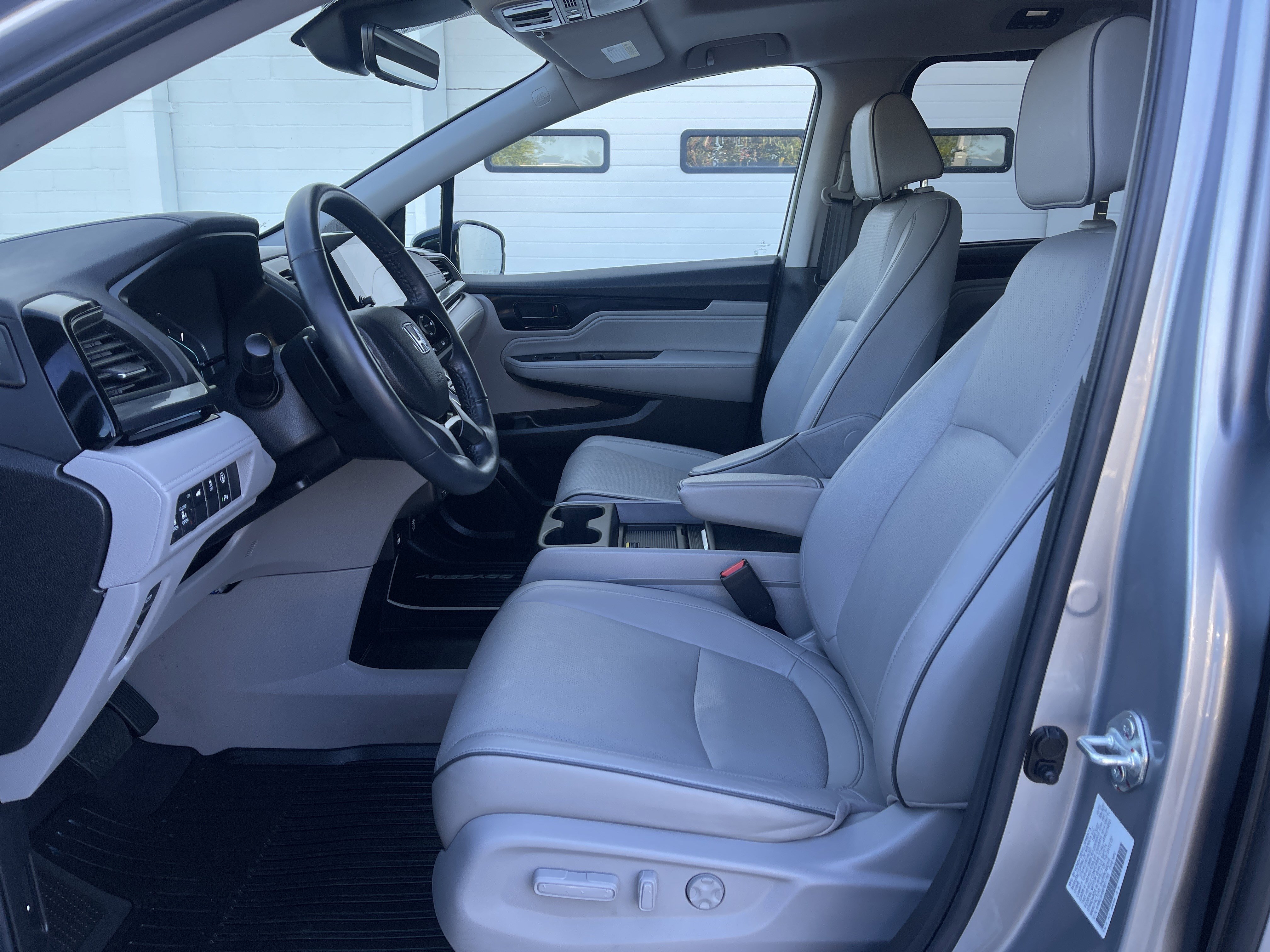 Certified 2023 Honda Odyssey Elite image 24