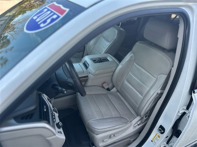 Used 2015 GMC Yukon XL Denali w/ Touring Package image 12