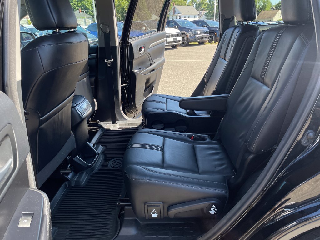 Used 2018 Toyota Highlander SE AWD/4WD image 24