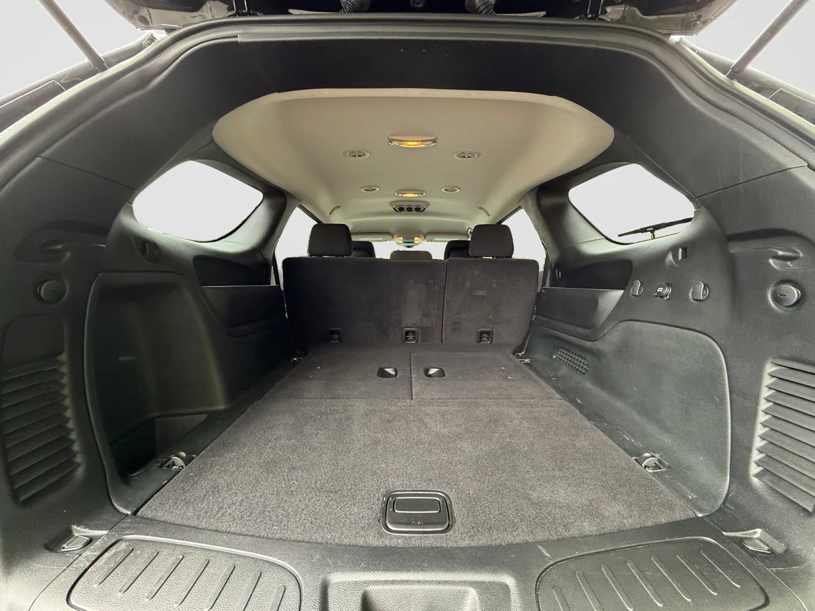 Used 2019 Dodge Durango SXT AWD/4WD image 16