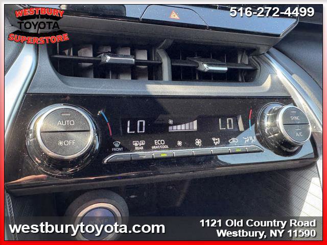 Certified 2022 Toyota Venza XLE image 31