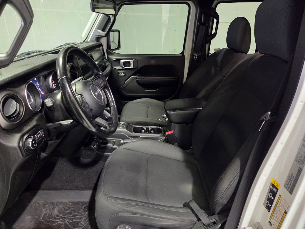 Certified 2021 Jeep Gladiator Willys image 8
