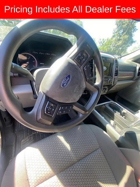 Used 2022 Ford F250 XLT w/ Black Appearance Package AWD/4WD image 9