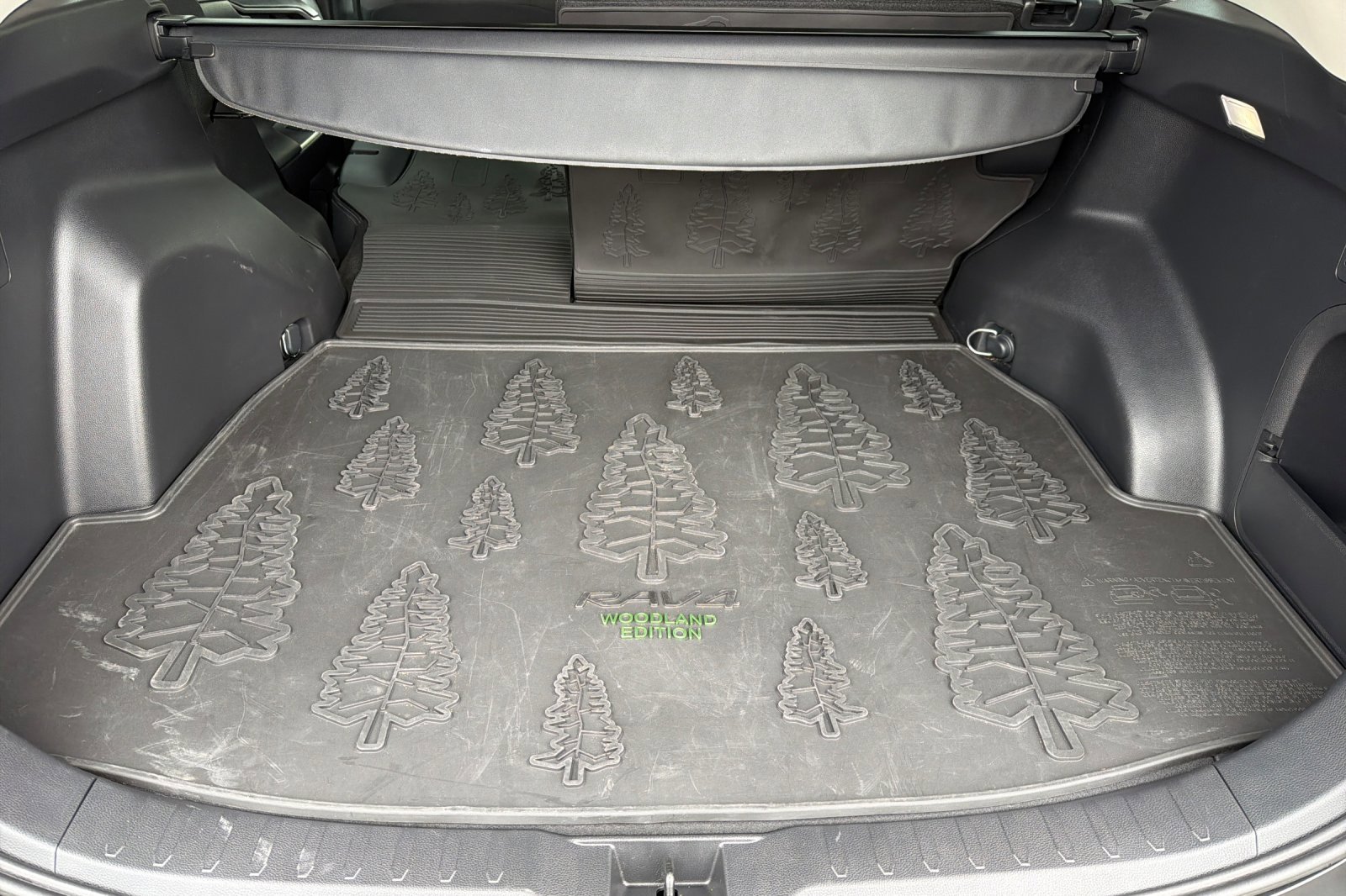 Used 2024 Toyota RAV4 AWD Hybrid image 15