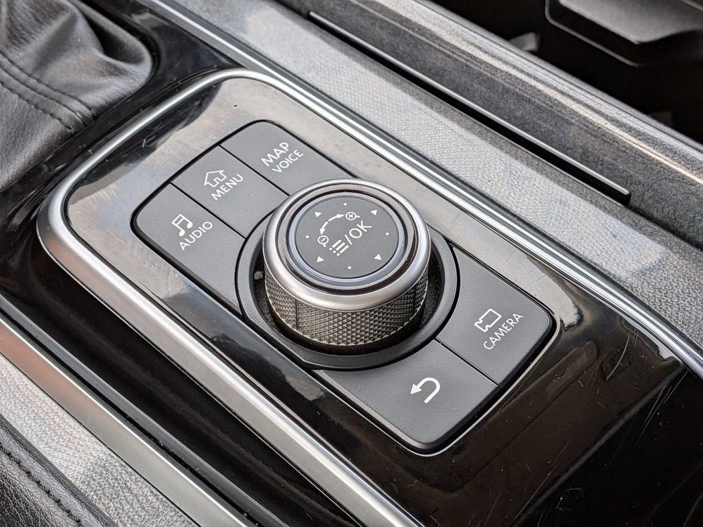 Used 2024 Nissan Armada SV AWD/4WD image 27