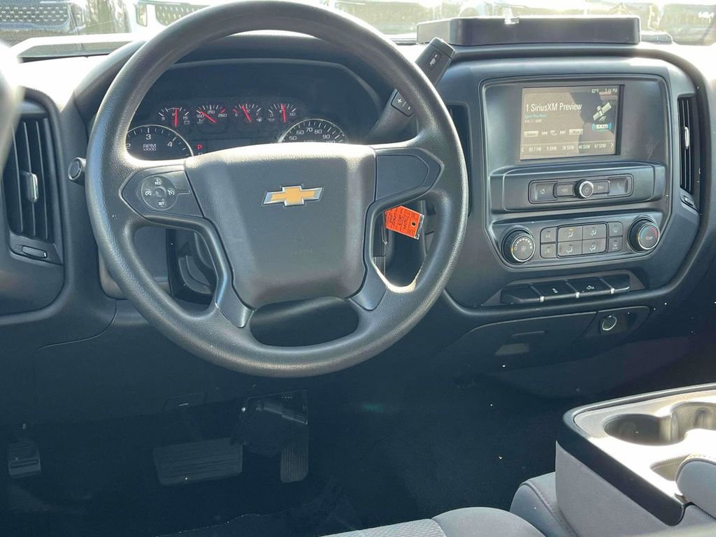 Used 2018 Chevrolet Silverado 1500 Custom w/ Custom Convenience Package image 2