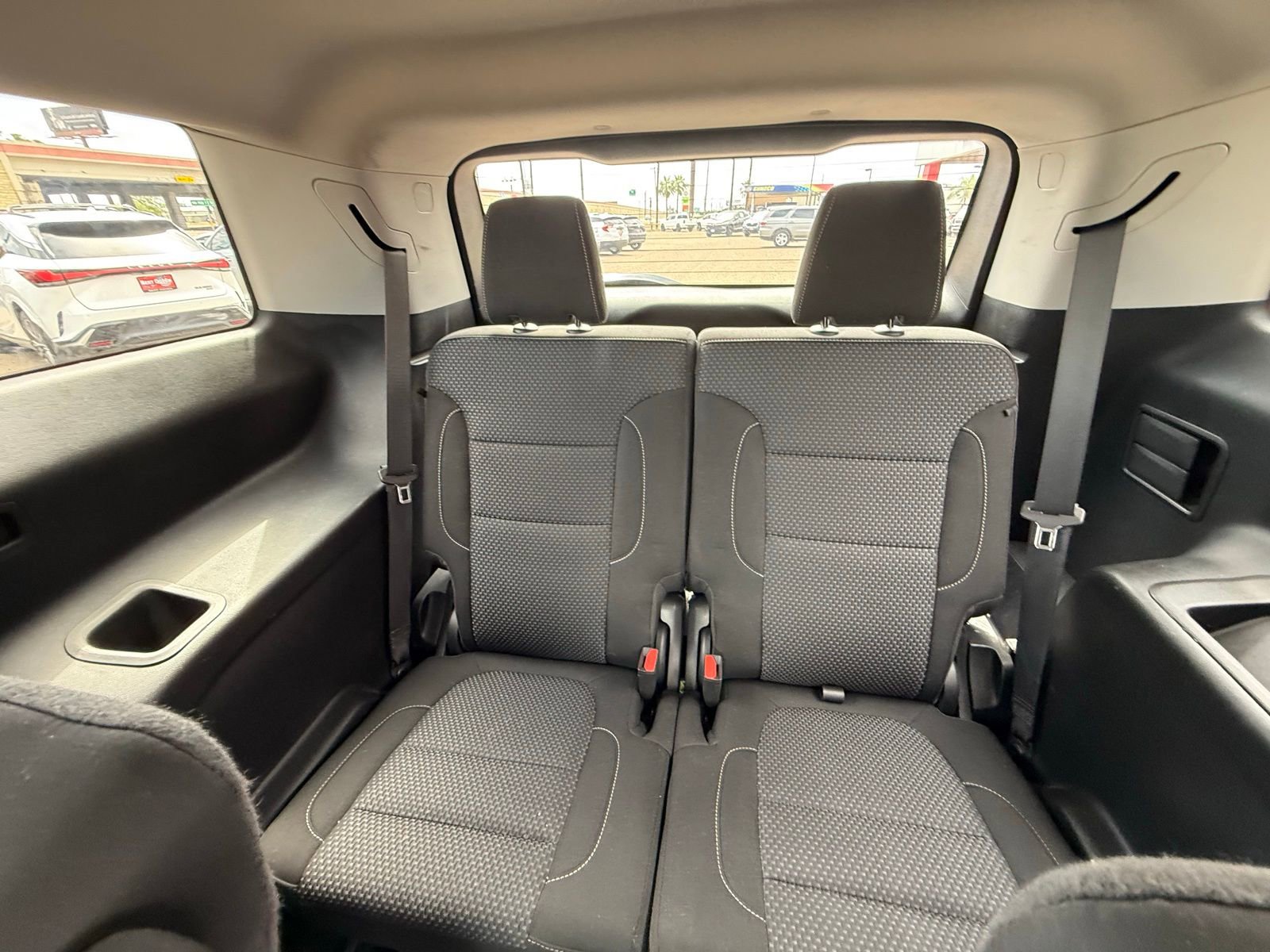 Used 2022 GMC Acadia SLE w/ Driver Convenience Package FWD image 13