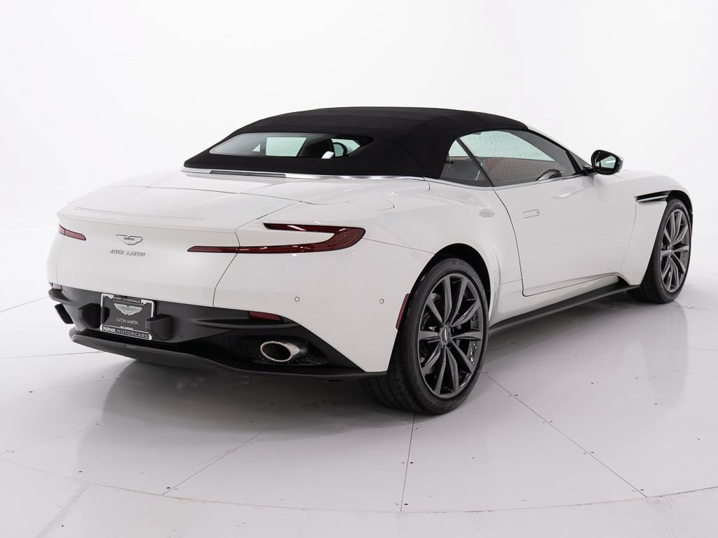 Used 2021 Aston Martin DB11 Volante RWD image 14