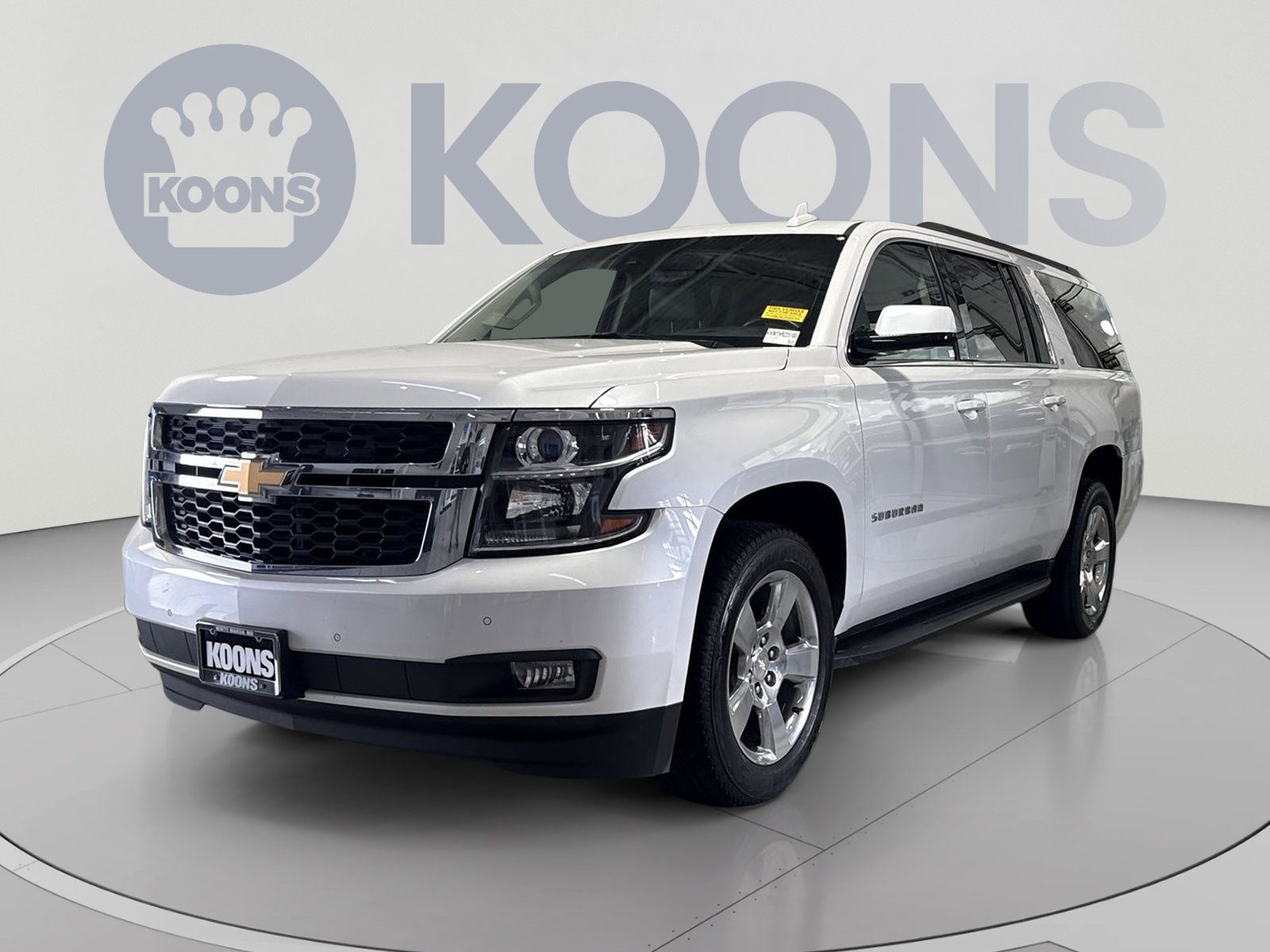 Used 2017 Chevrolet Suburban LT w/ Luxury Package AWD/4WD image 5