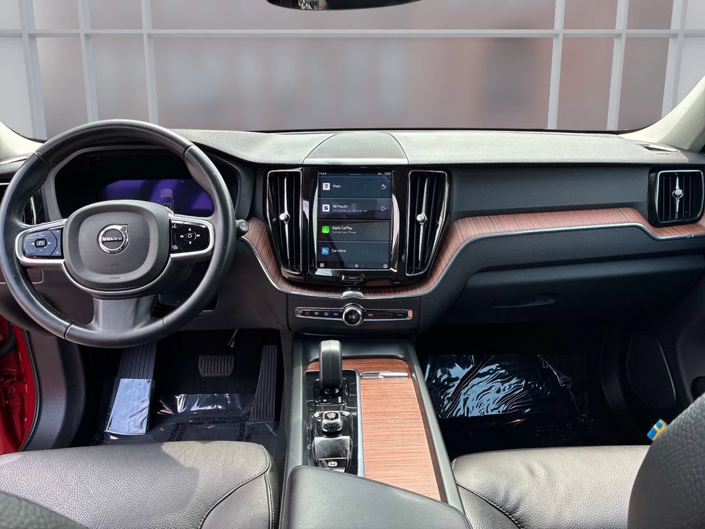 Used 2023 Volvo XC60 B5 Plus AWD/4WD image 26