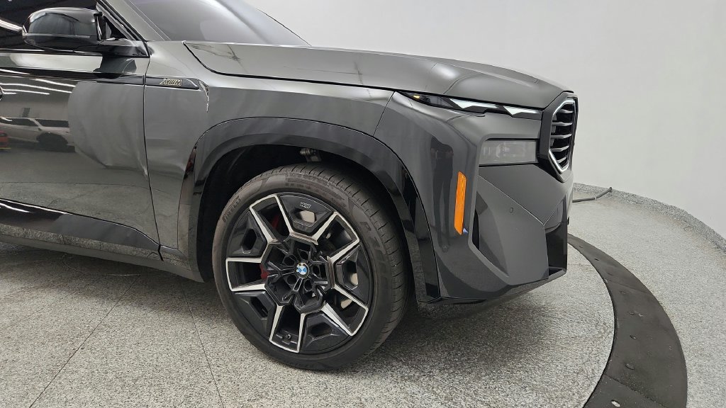 Used 2023 BMW XM AWD/4WD image 27