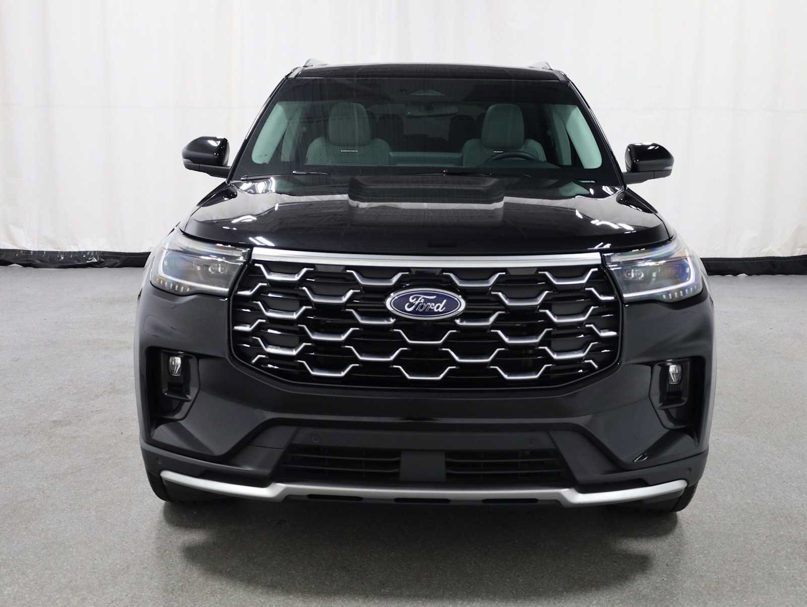 Used 2025 Ford Explorer Platinum w/ LUX Leather Package AWD/4WD image 14