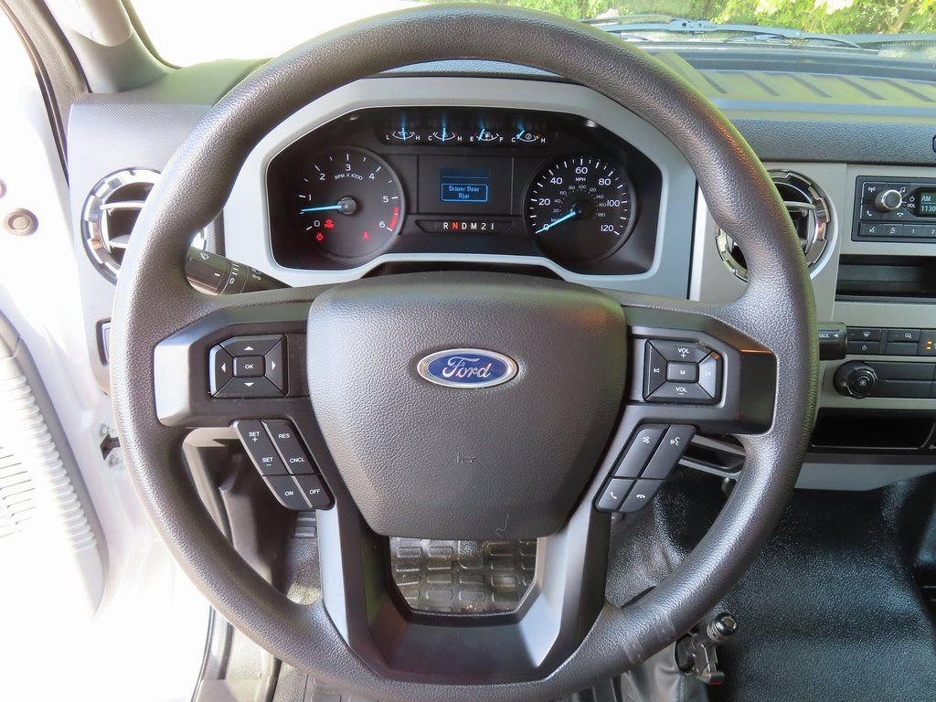 Used 2022 Ford F750 2WD Regular Cab Super Duty image 13