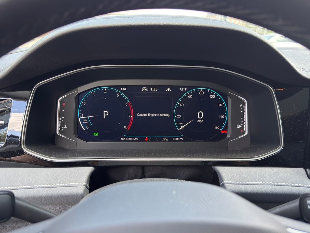 Certified 2025 Volkswagen Jetta SEL image 16