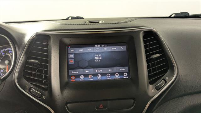 Used 2020 Jeep Cherokee Latitude AWD/4WD image 29