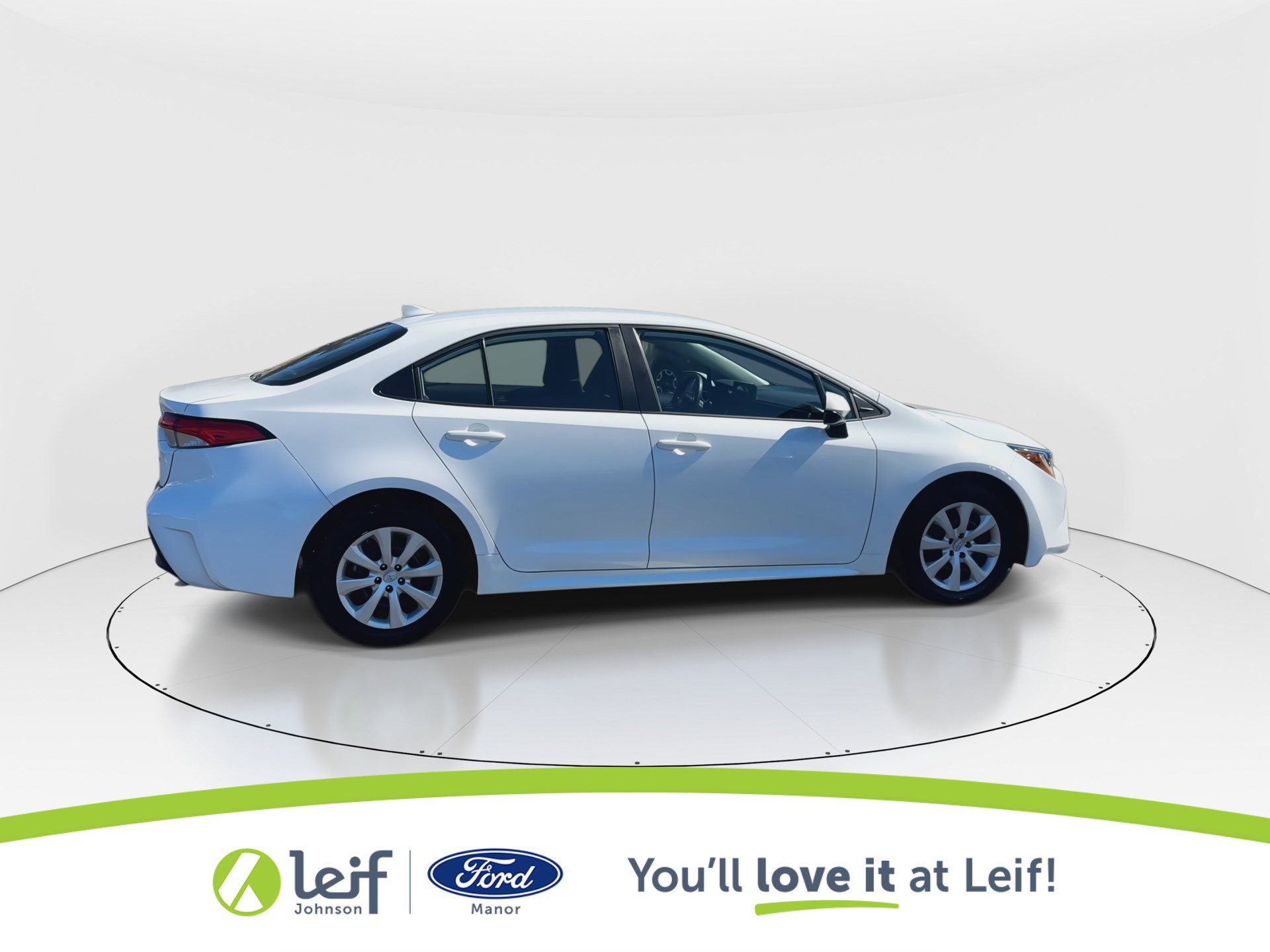 Used 2024 Toyota Corolla LE image 9