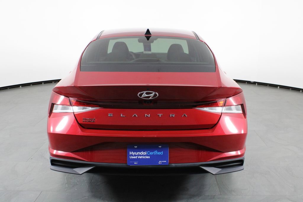 Certified 2023 Hyundai Elantra SEL w/ Convenience Package image 10