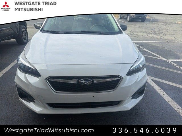 Used 2017 Subaru Impreza 2.0i image 2