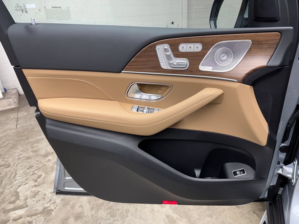 New 2026 Mercedes-Benz GLS 450 4MATIC image 10
