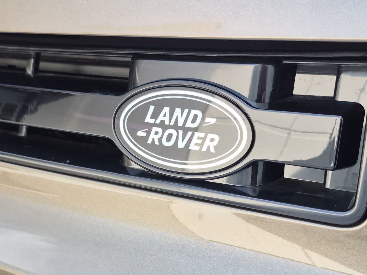 New 2026 Land Rover Defender 110 S AWD/4WD image 12