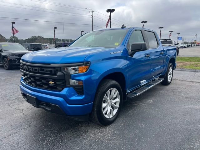 Used 2023 Chevrolet Silverado 1500 Custom image 4