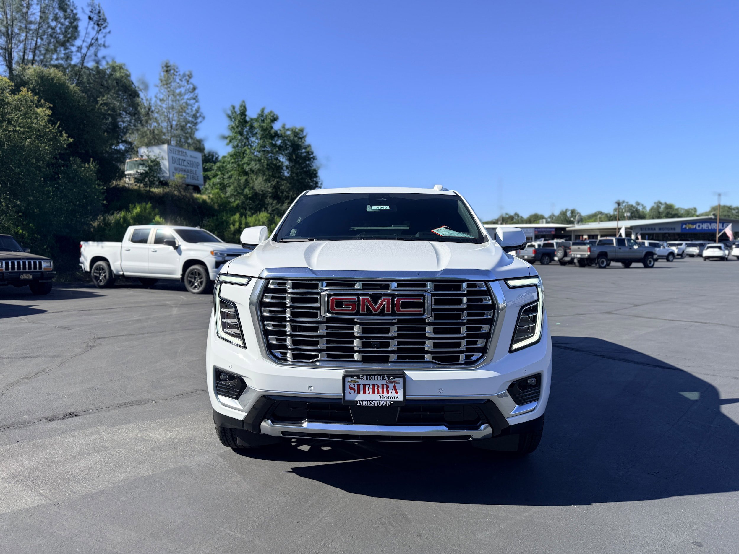 New 2026 GMC Yukon Denali w/ Sun & Power Step Package AWD/4WD image 2