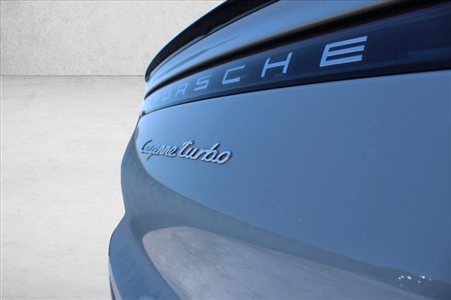 Used 2023 Porsche Cayenne Turbo AWD/4WD image 9