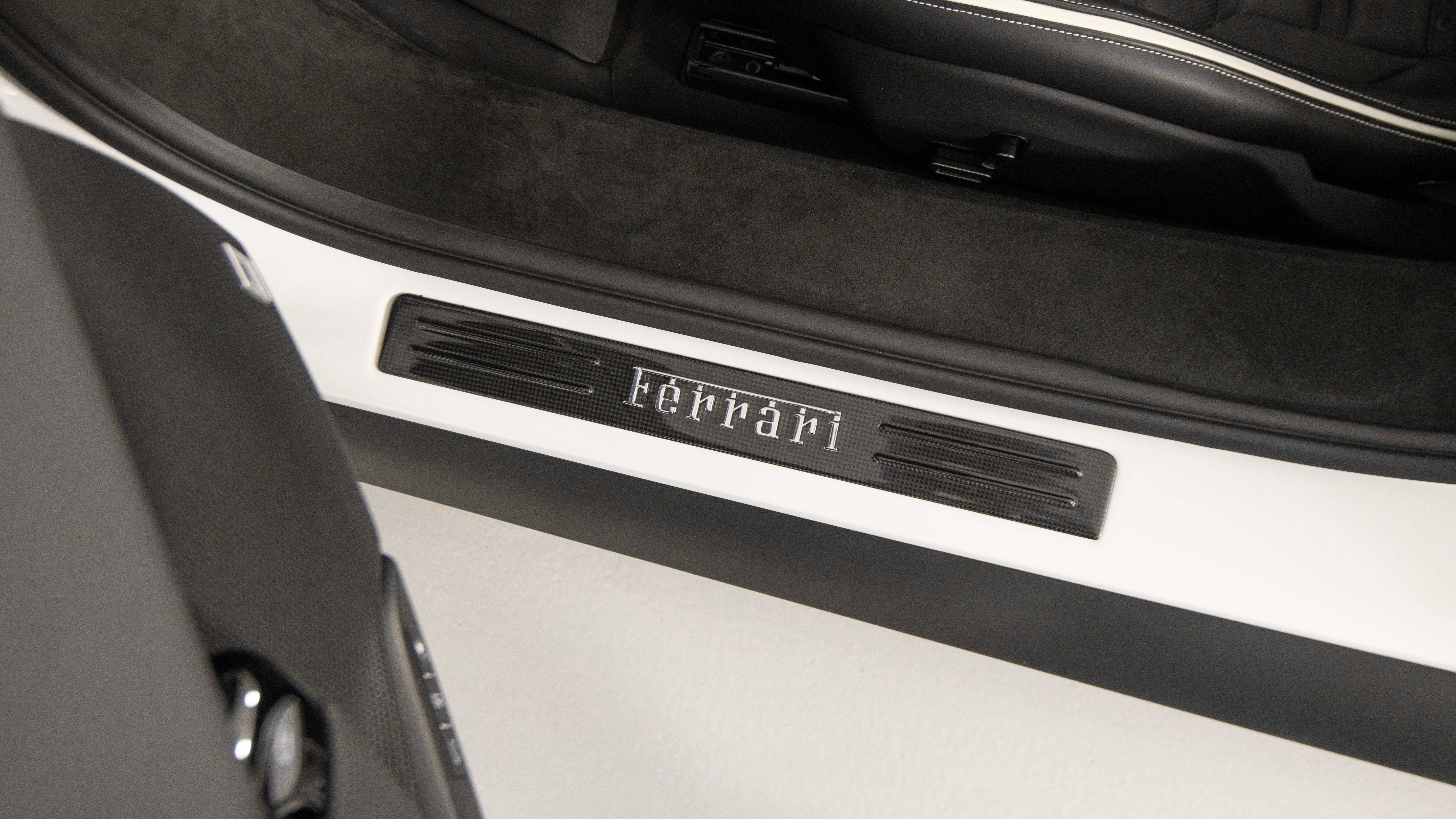 Certified 2024 Ferrari 296 GTS RWD image 36
