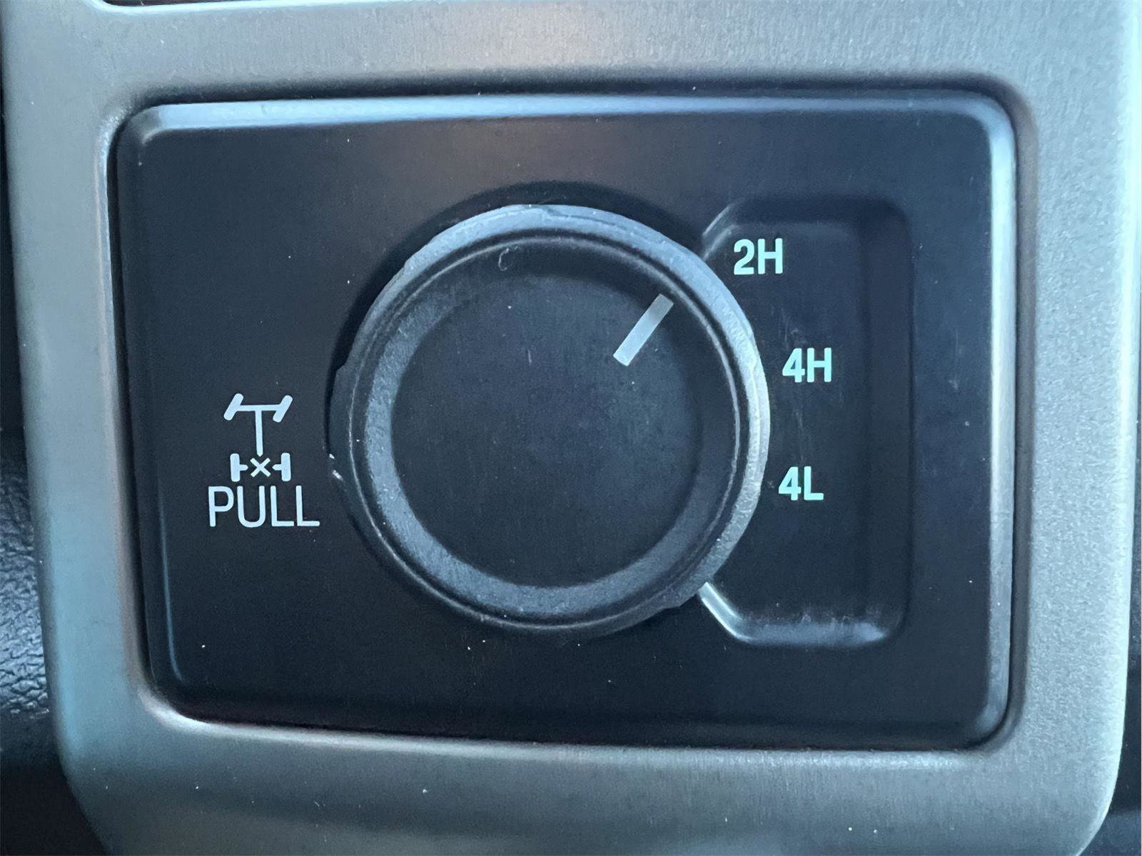 Used 2020 Ford F350 Lariat w/ Chrome Package image 24