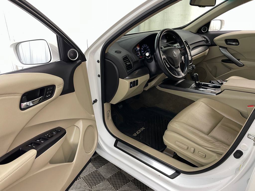 Used 2015 Acura RDX AWD image 11