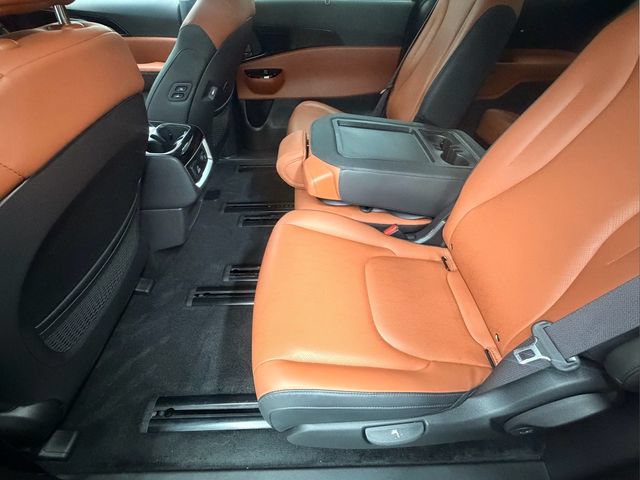 Used 2024 Kia Carnival SX FWD image 15