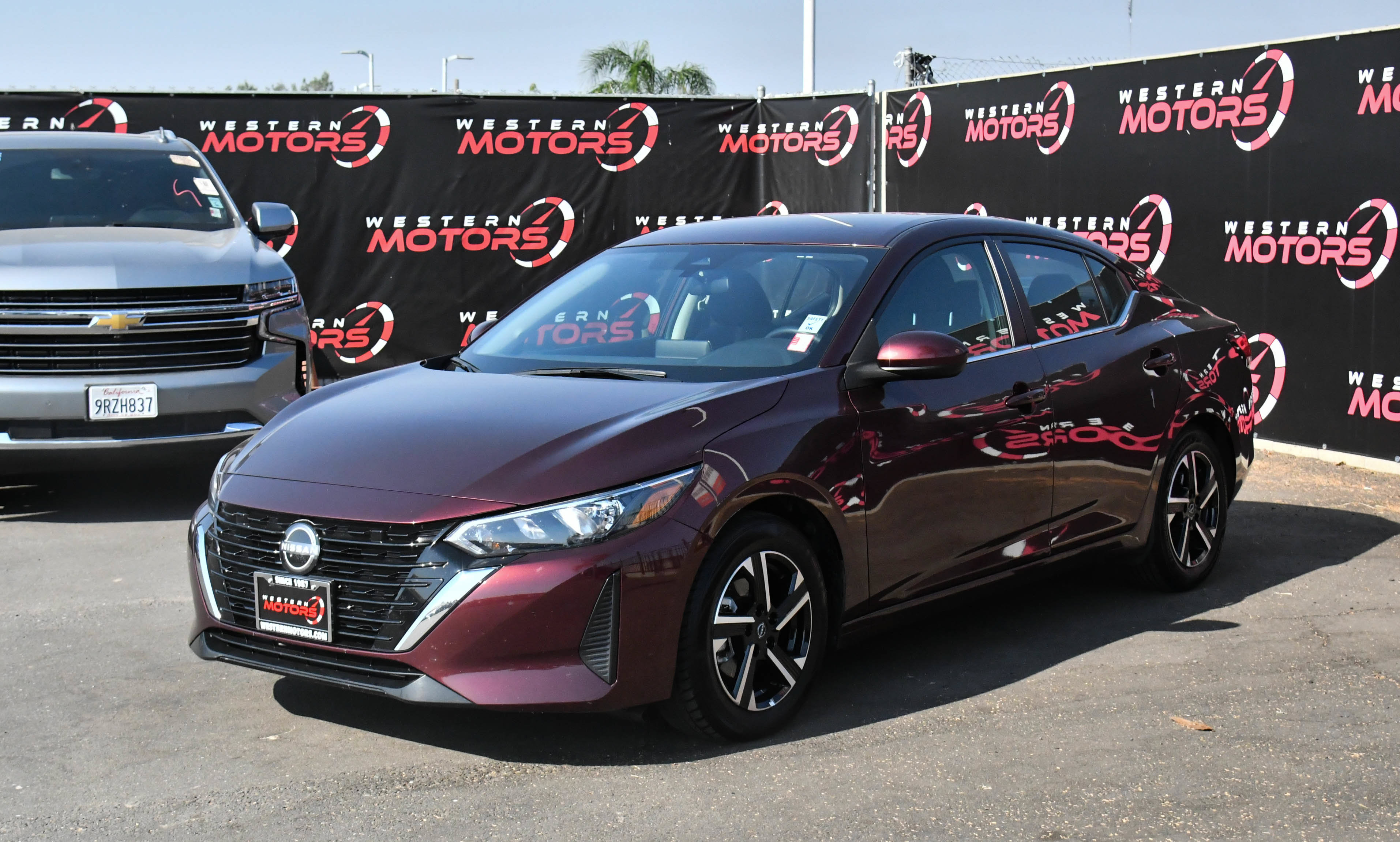 Used 2025 Nissan Sentra SV FWD image 3