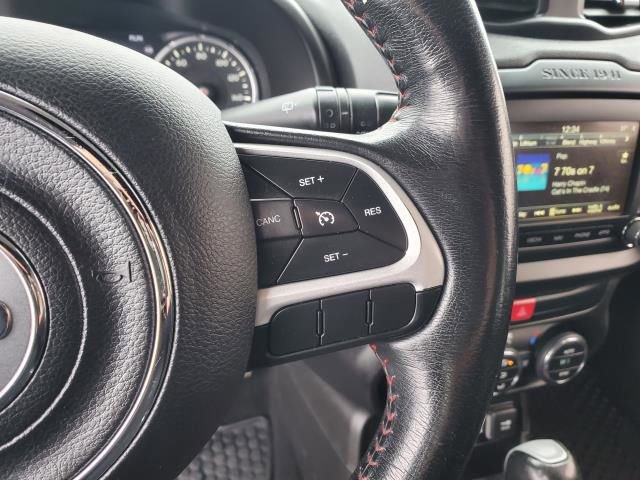 Used 2016 Jeep Renegade Trailhawk image 21