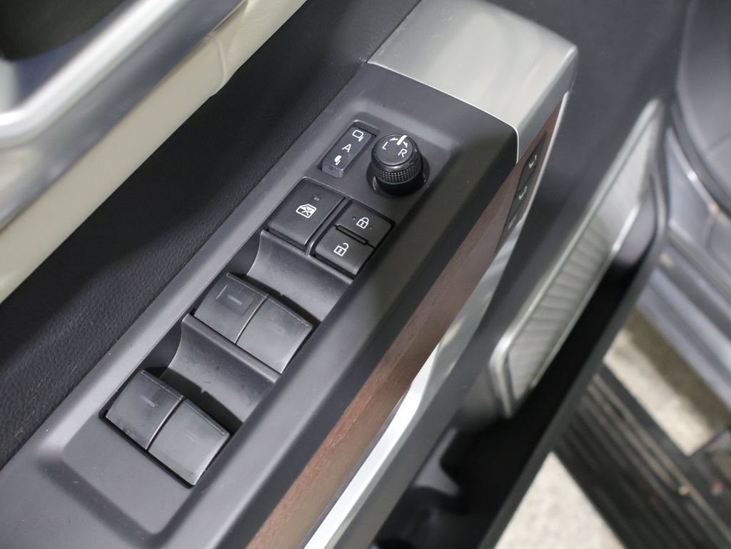 Used 2023 Toyota Sequoia Capstone AWD/4WD image 13