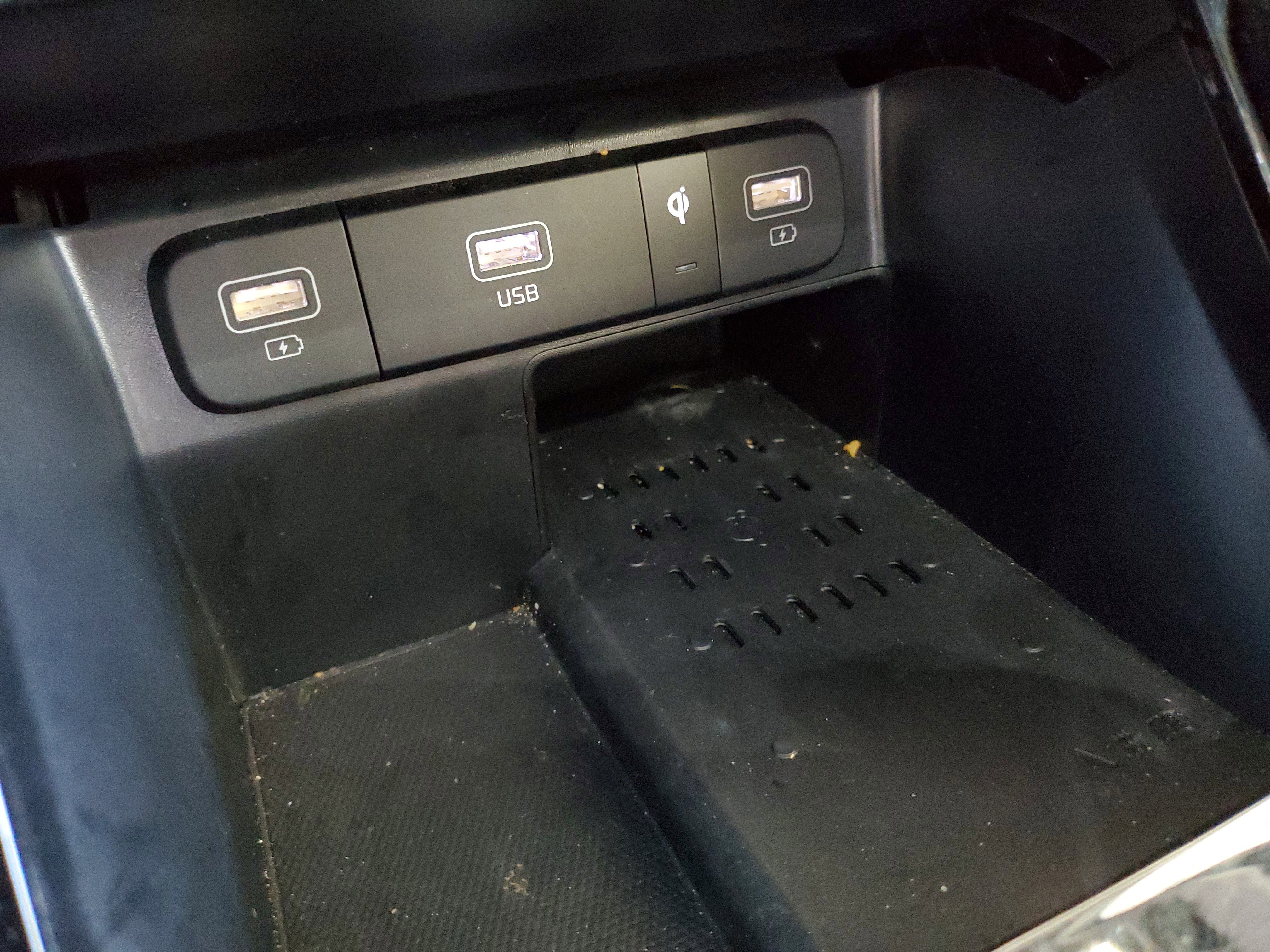 Used 2023 Kia Sorento SX image 28