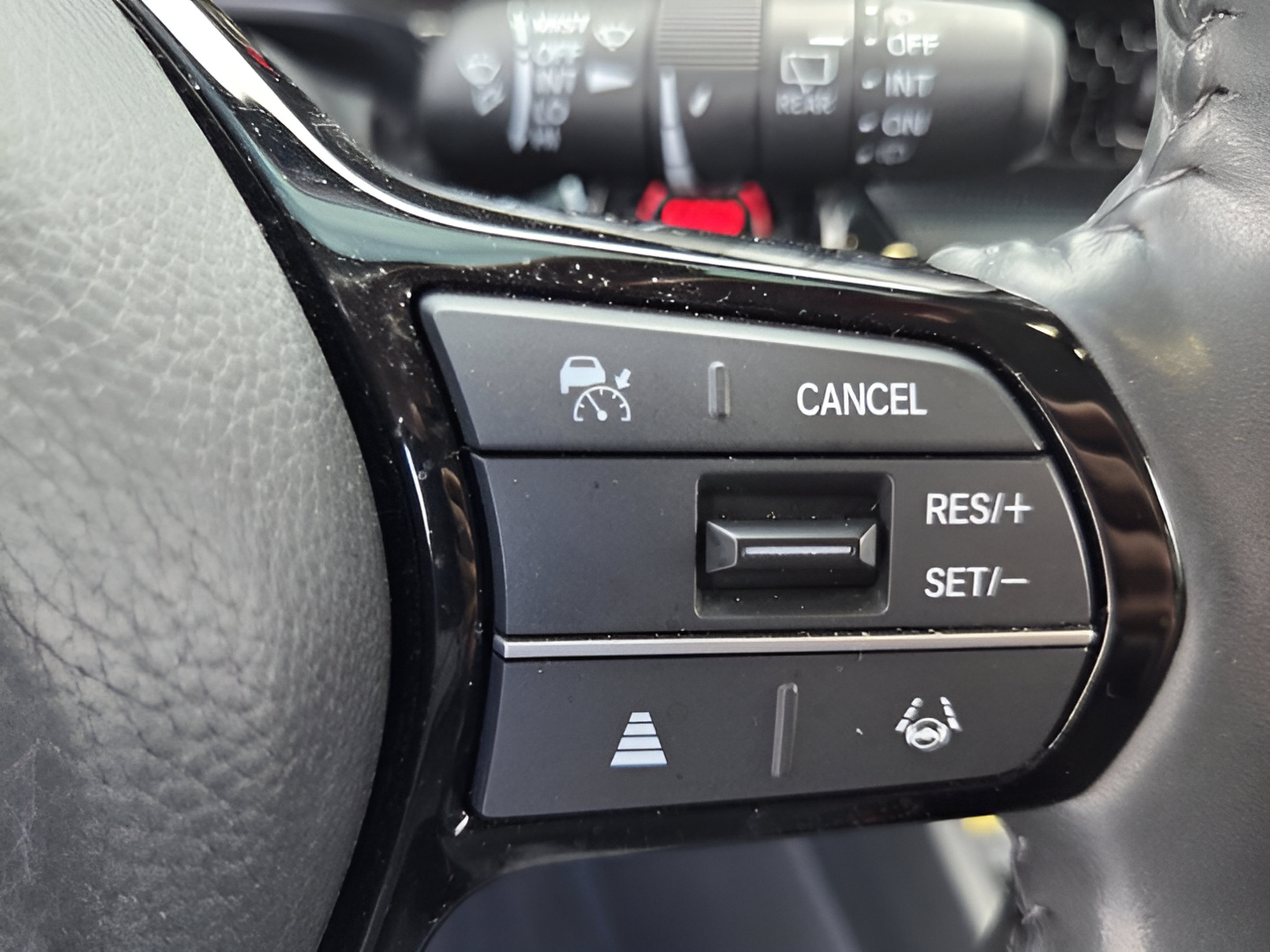 Used 2024 Honda CR-V EX-L image 25