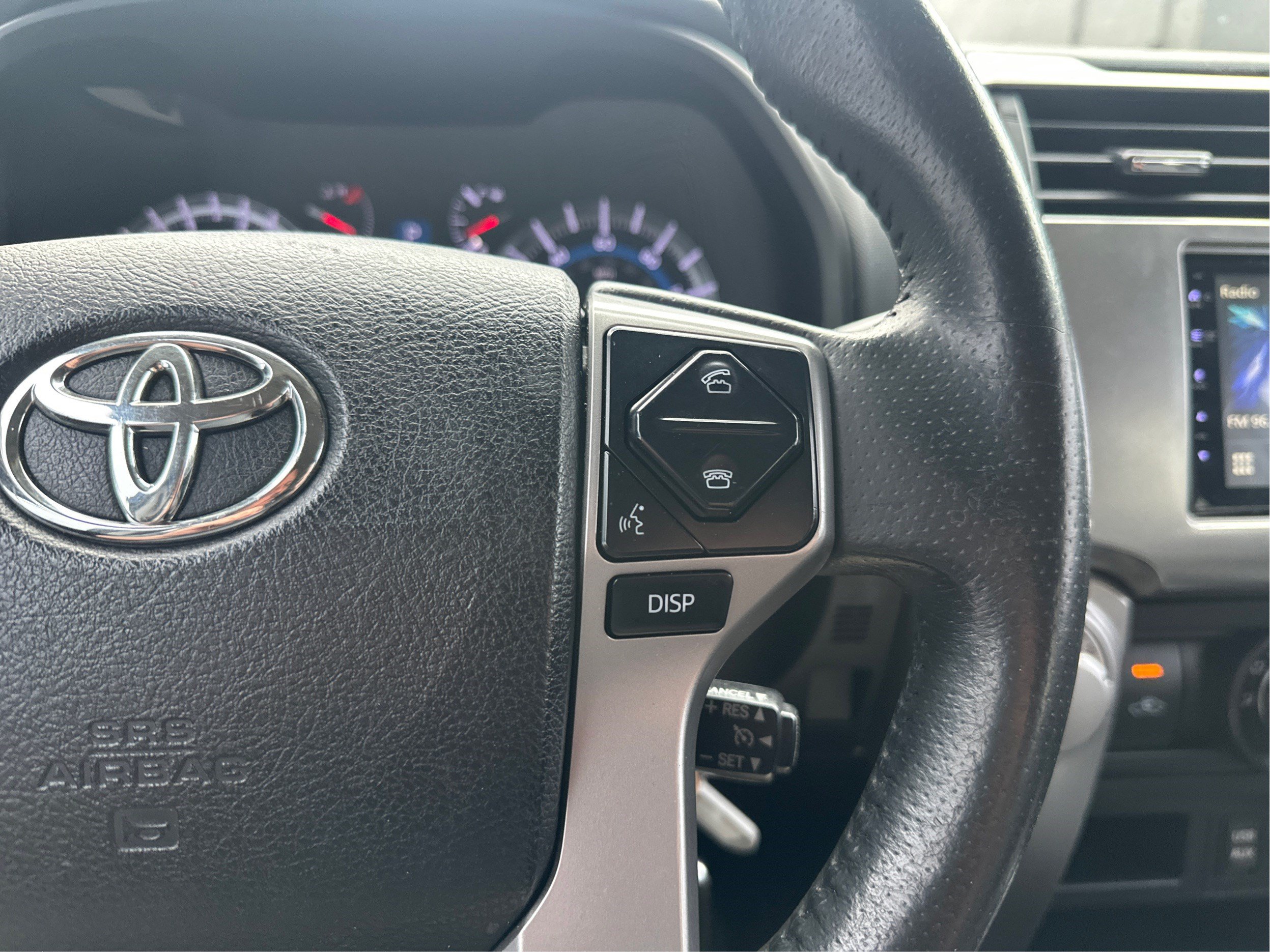 Used 2018 Toyota 4Runner SR5 Premium AWD/4WD image 33