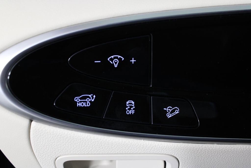 Used 2026 Genesis GV70 2.5T Select image 24