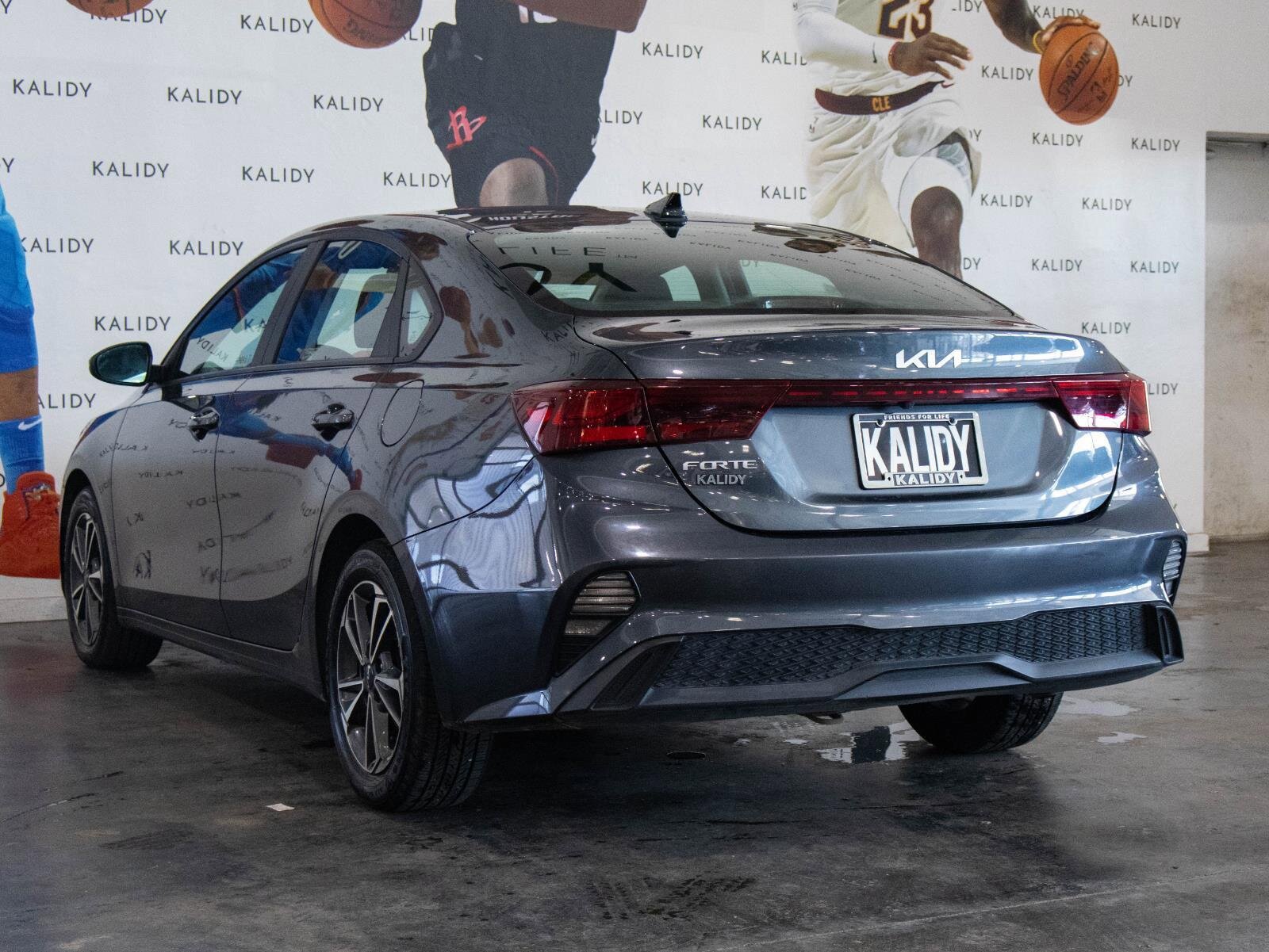 Used 2023 Kia Forte LXS image 21