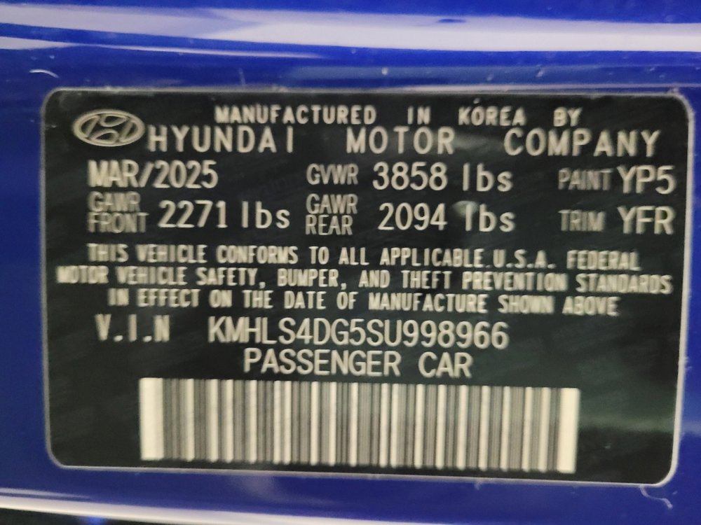 Used 2025 Hyundai Elantra SEL image 33